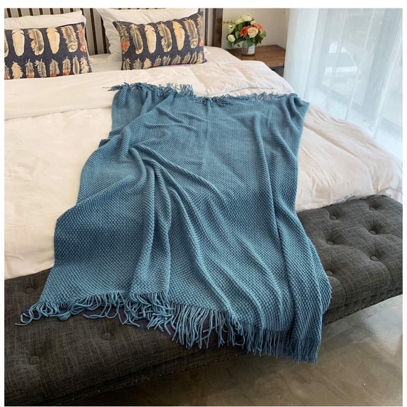 Cozy Knit Turquoise Teal Fringe Warm Blanket/Shawl for Couch/Bedroom/Dorm/Patio - Picture 5 of 16